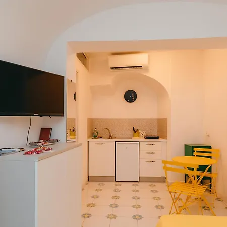 Casa Puntino 阿特拉尼